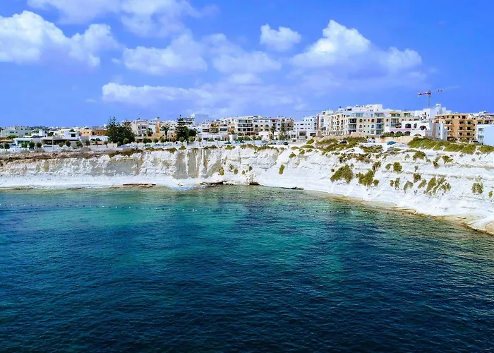 Exceptional Sunlit Apart Marsaskala Bay - Happy Rentals